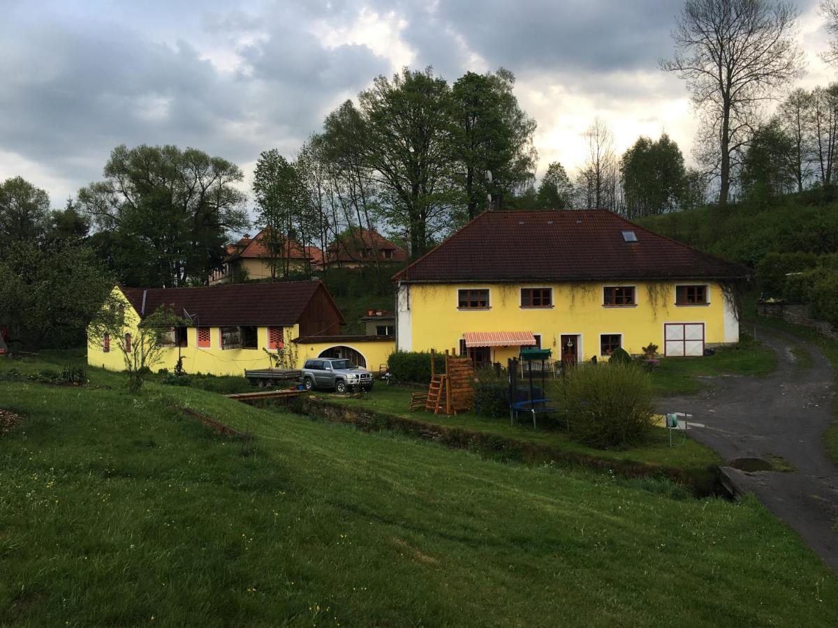 Apartmán u potoka Bujanov Exteriér fotografie